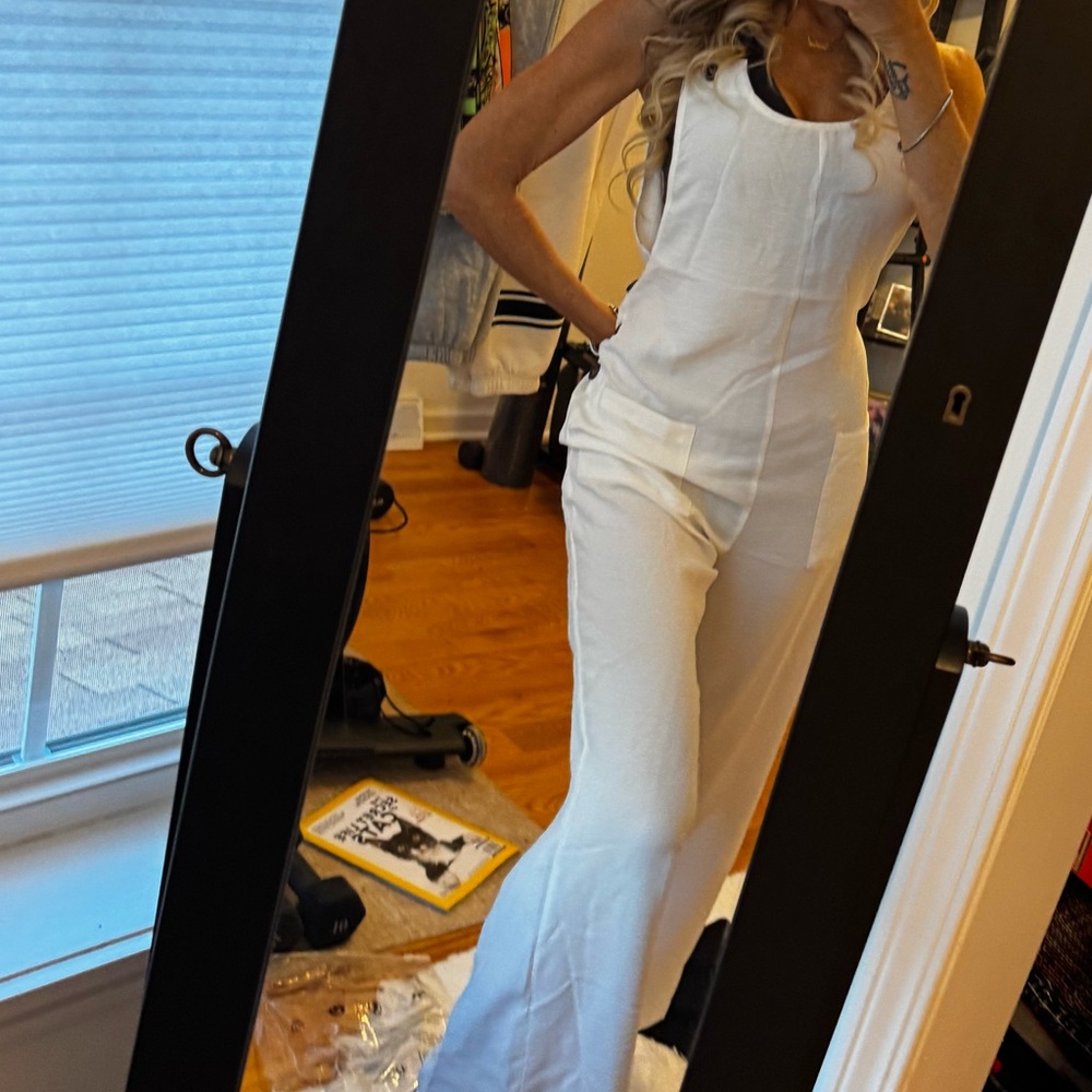 Women's White Jumpsuit size medium NWOT new overalls summer outfit CIDER - Picture 7 of 9